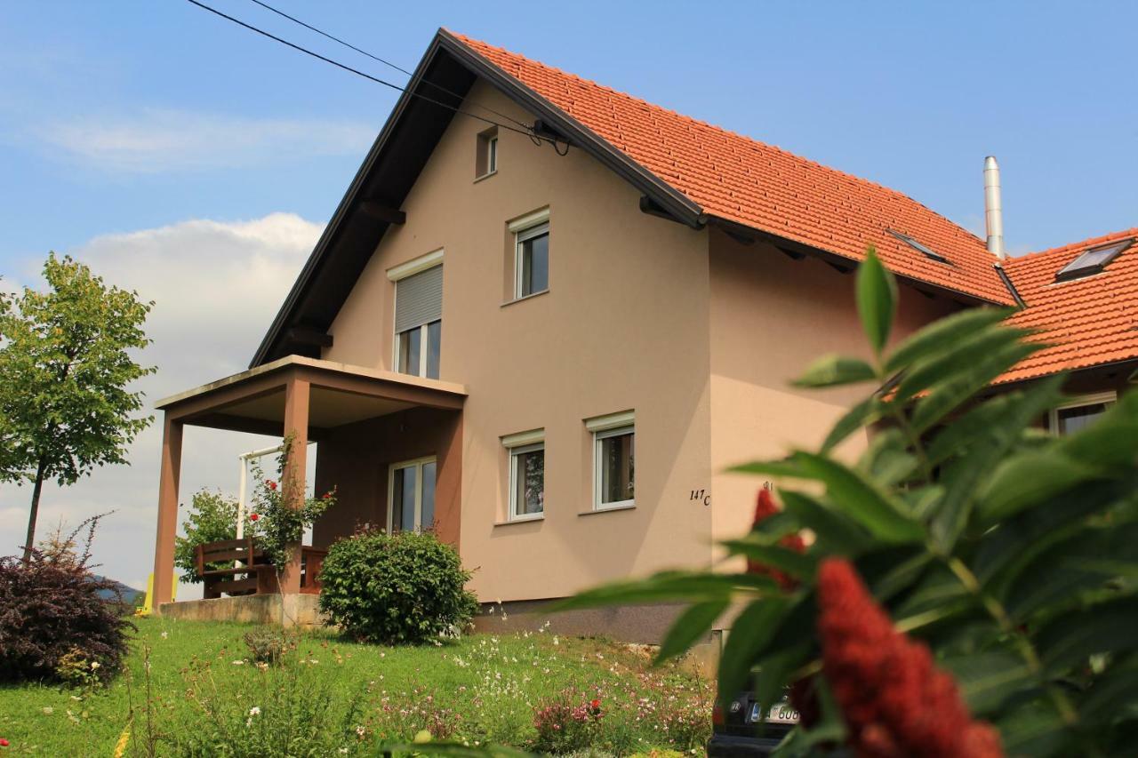 Studio Apartman Lakasa Rakovica Exterior photo